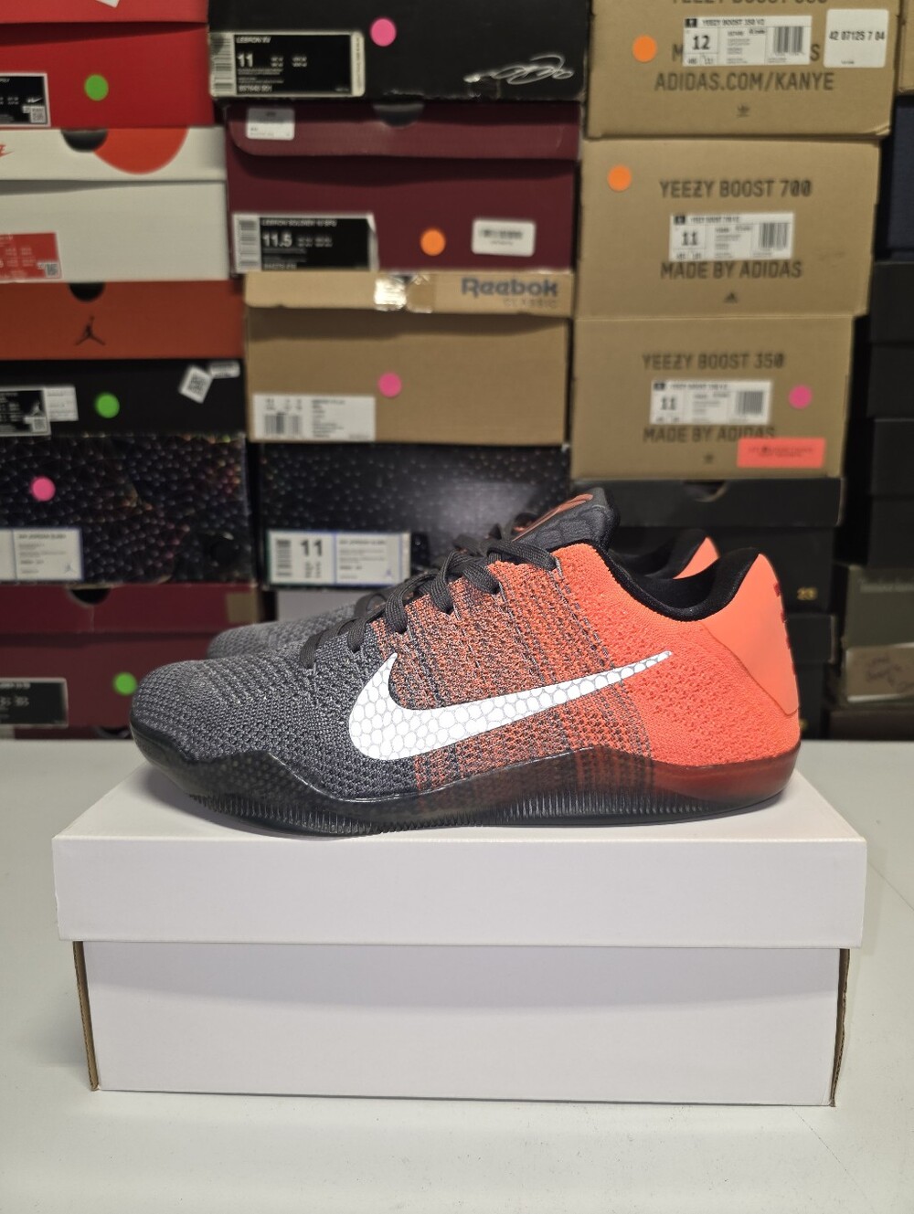 Nike Kobe 11 Elite Low 'Easter' Sz 8.5